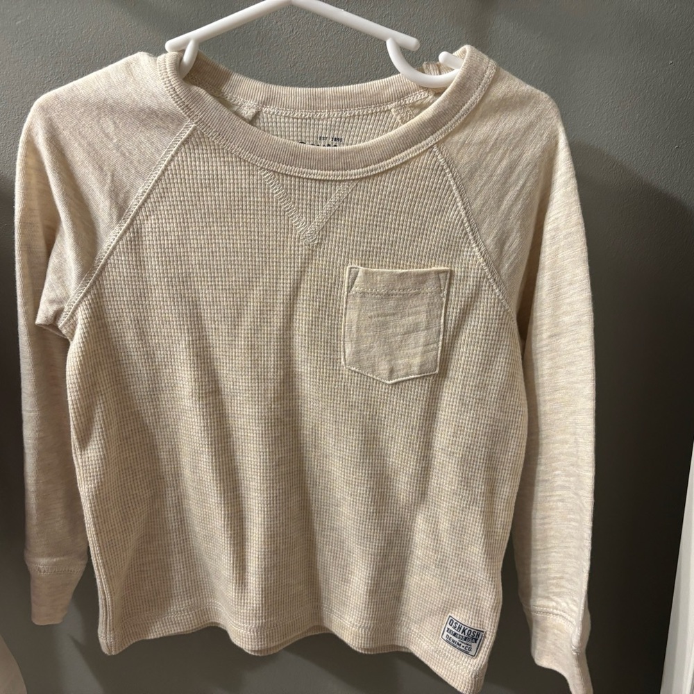 Oshkosh 2 pack long sleeve shirts. - Picture 4 of 5